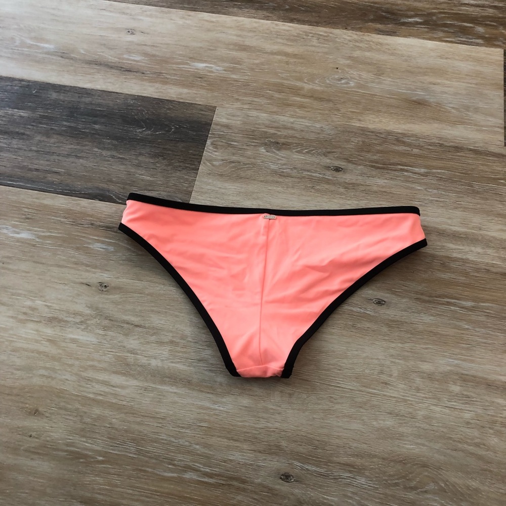 Victoria Secret bottoms